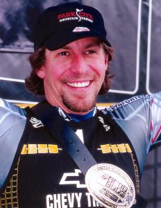 Erik Schlopy earned a spot on the 2002 Olympic team when he finished 1st place in the U.S. Ski Team Gold Cup men’s giant slalom in December 2001. (Photo courtesy of the U.S. Ski and