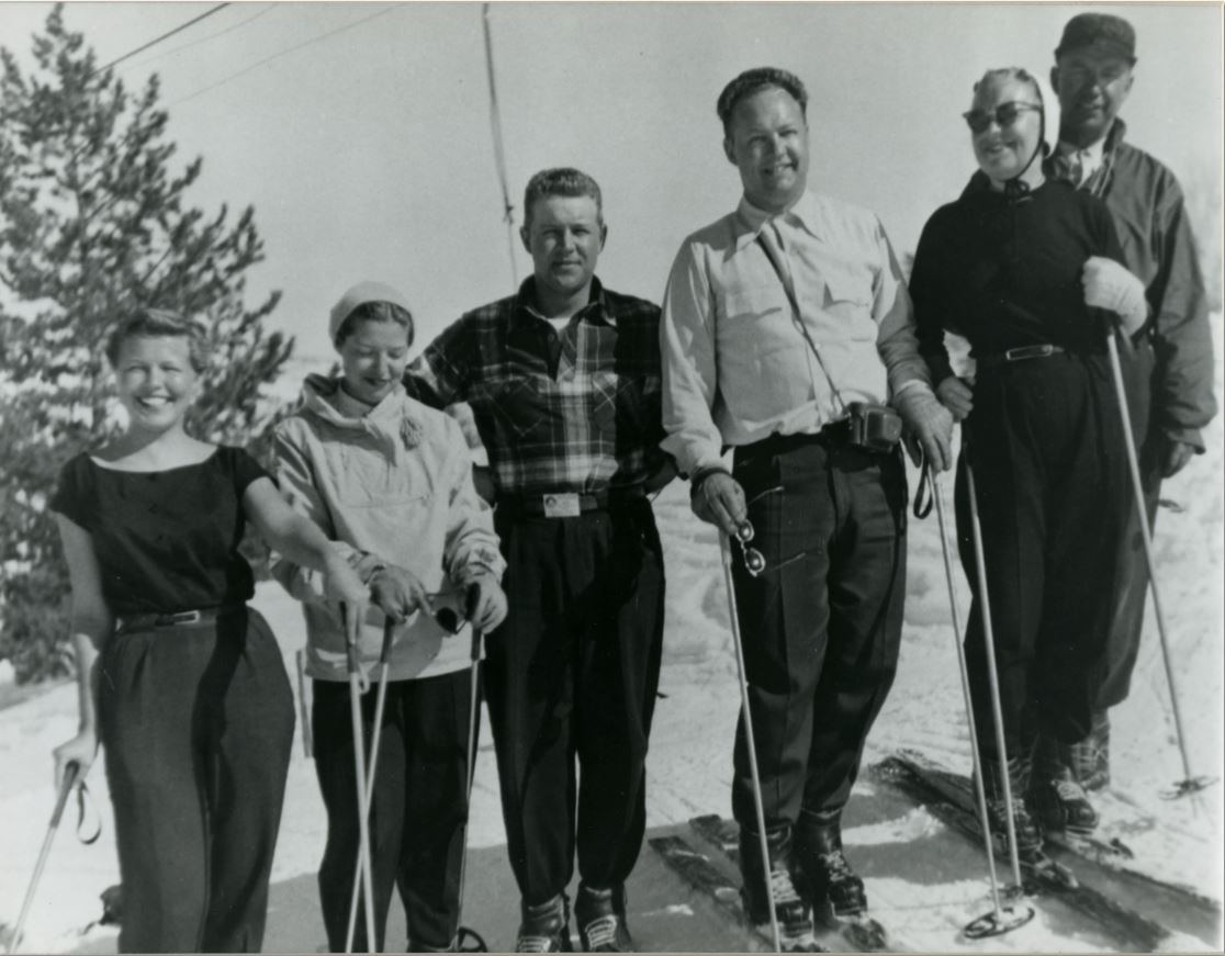 Harold and Luella Seeholzer with their children: Lloyd, Ted, Dixe, and ...